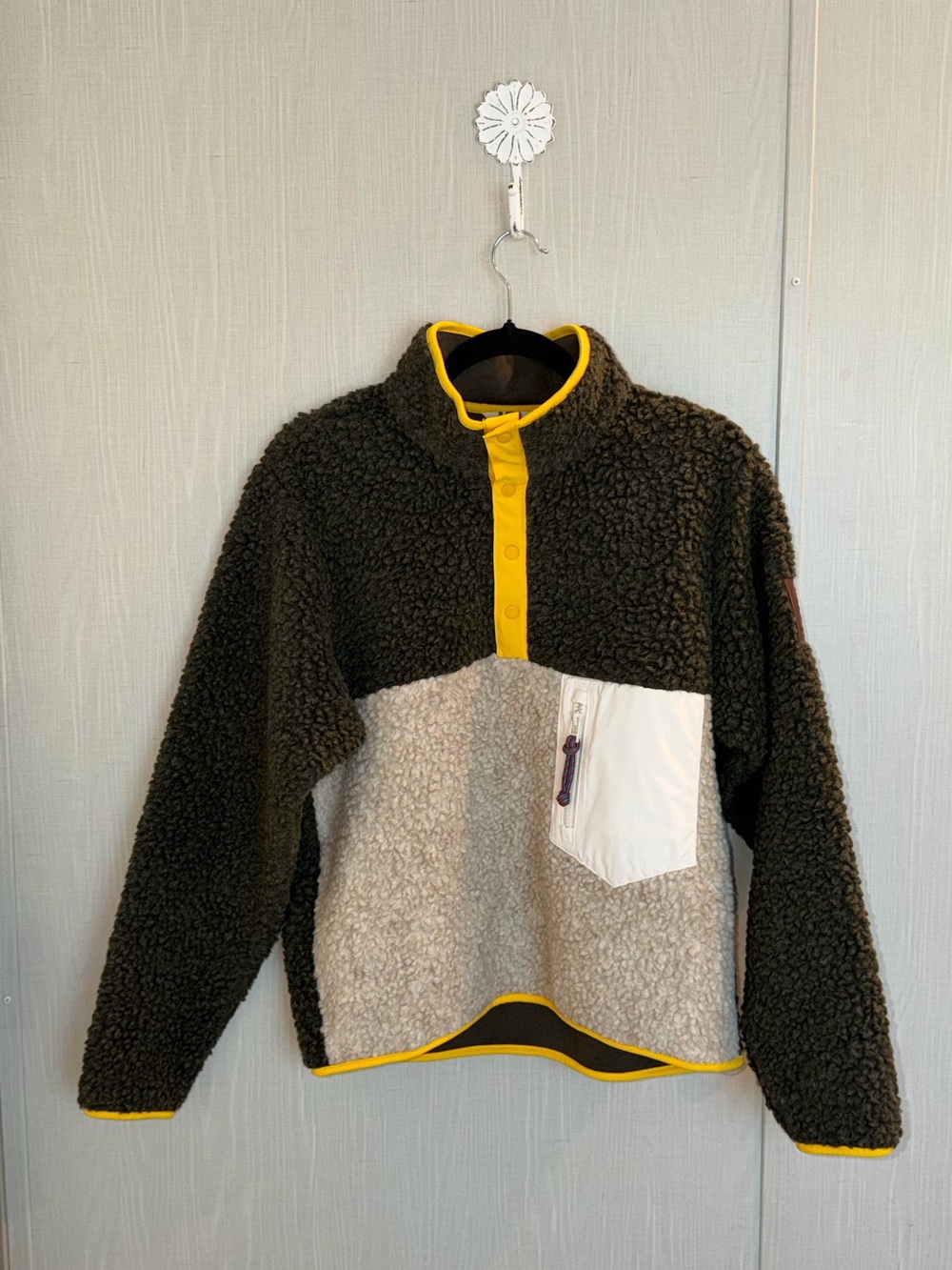 Tory Burch Women’s Size M Pullover Teddy Fleece Top Activewear Fall Colors